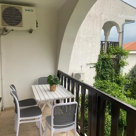 Cozy In Kambani 1 Apartment